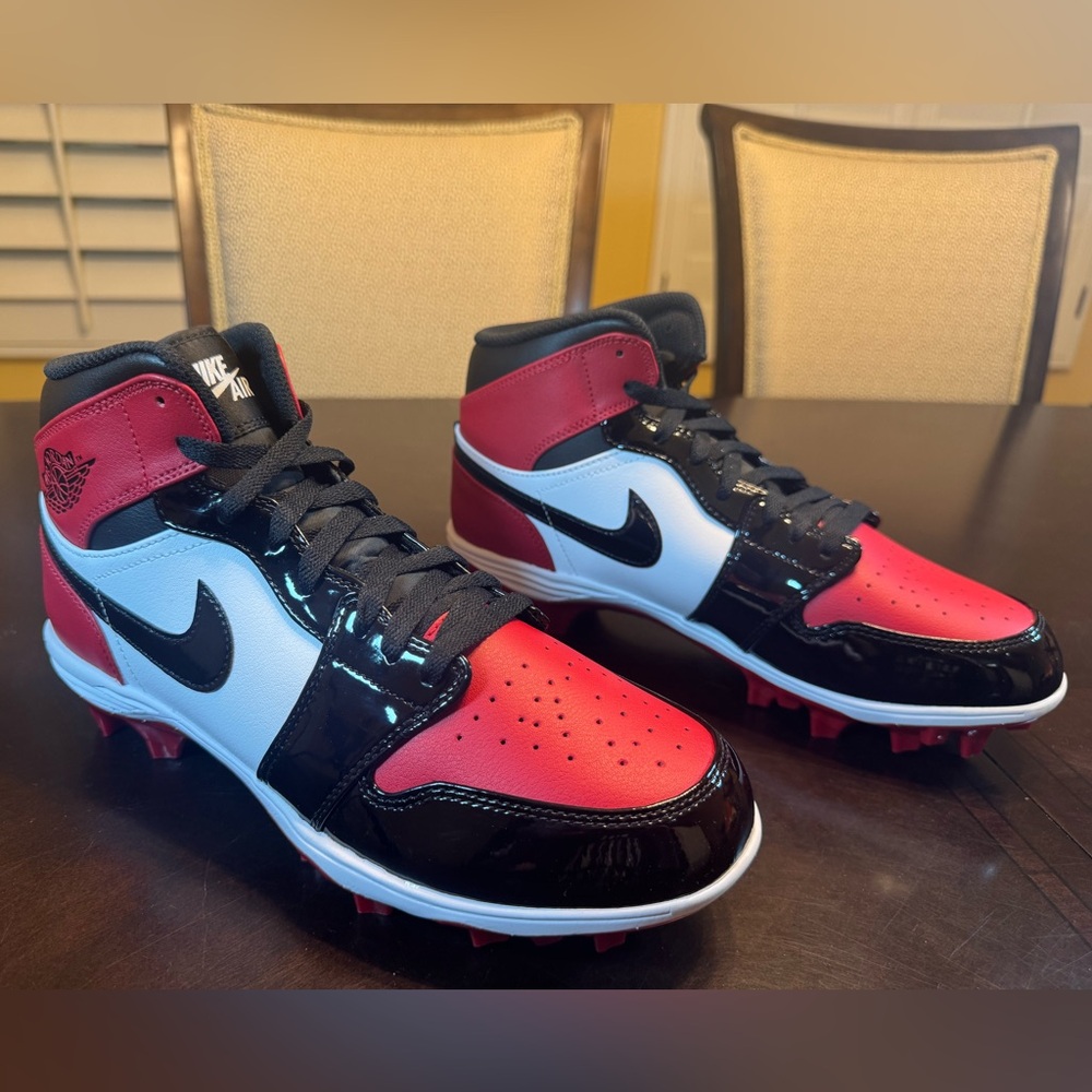 New Nike Air Jordan 1 Mid TD Football Cleats Bred Black Red